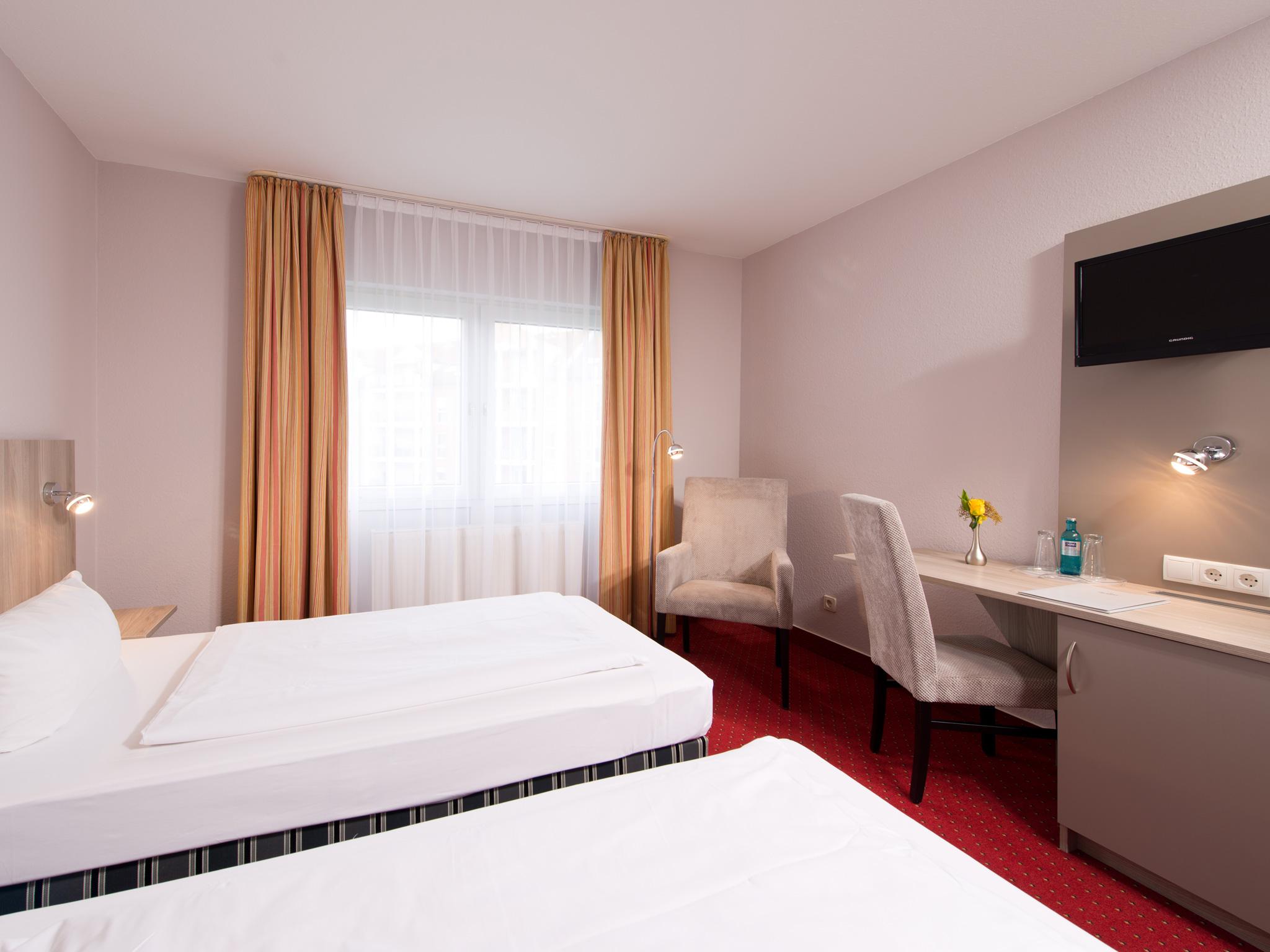 Achat Hotel Frankenthal In Der Pfalz מראה חיצוני תמונה